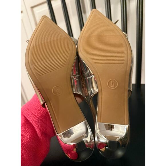 A New Day NWOB Priscilla silver sparkle bow kitten heels 6 - Picture 9 of 10